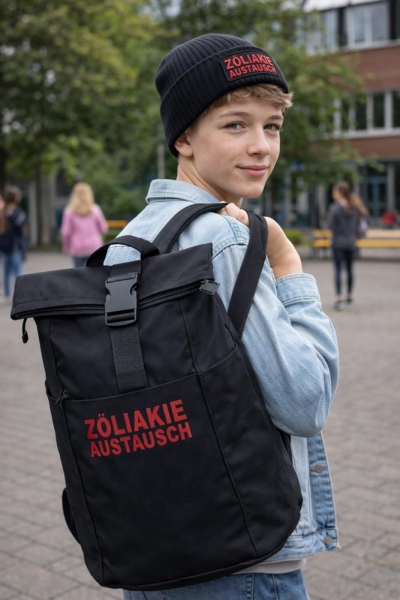 Junge mit Rucksack